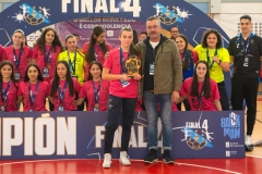 Final_4_Tui-304
